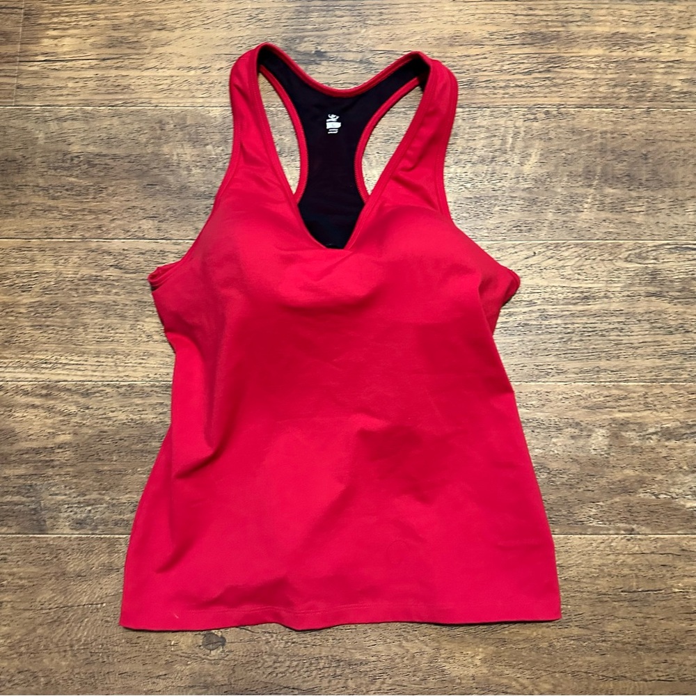 VICTORIA’S SECRET VSX WORKOUT TANK TOP WITH BUILT IN BRA